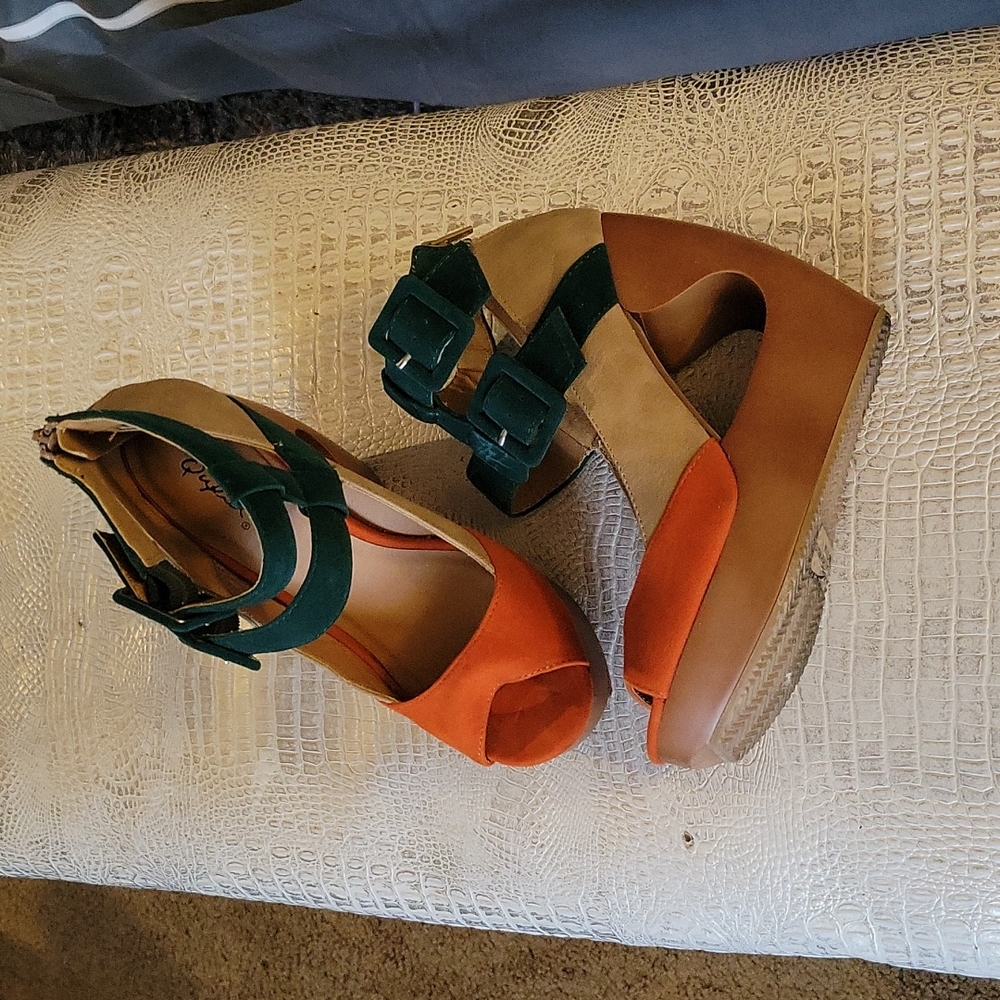 Shoes - Picture 2 of 3